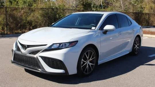 2023 Toyota Camry SE — Sedan — 15,685 mi — New Port Richey, FL