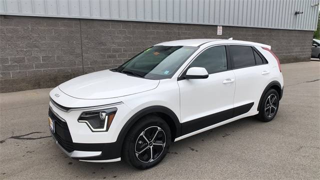 2024 Kia Niro Hybrid LX — SUV — 11,548 mi — rochester, NY