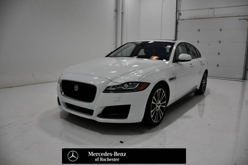 2018 Jaguar XF Prestige — Sedan — 29,755 mi — Rochester, MN