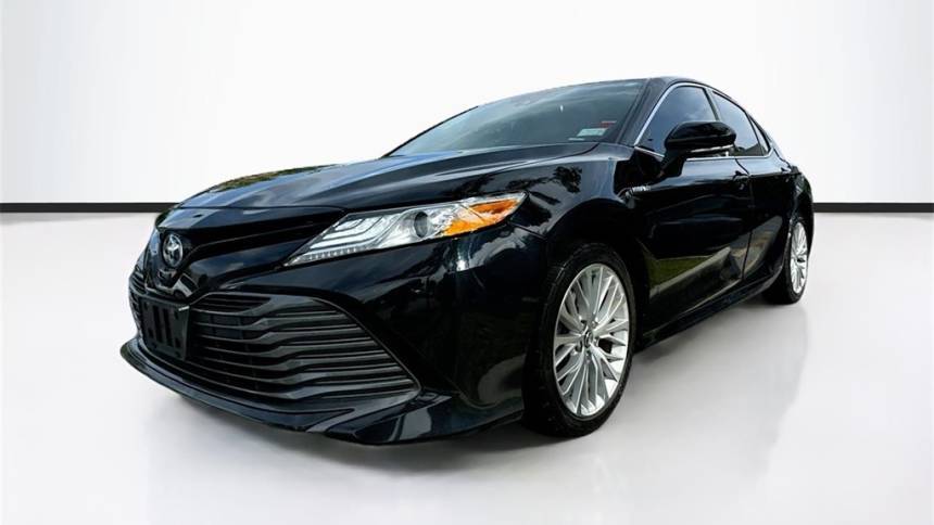 2019 Toyota Camry Hybrid XLE — Sedan — 100,000 mi — West Palm Beach, FL