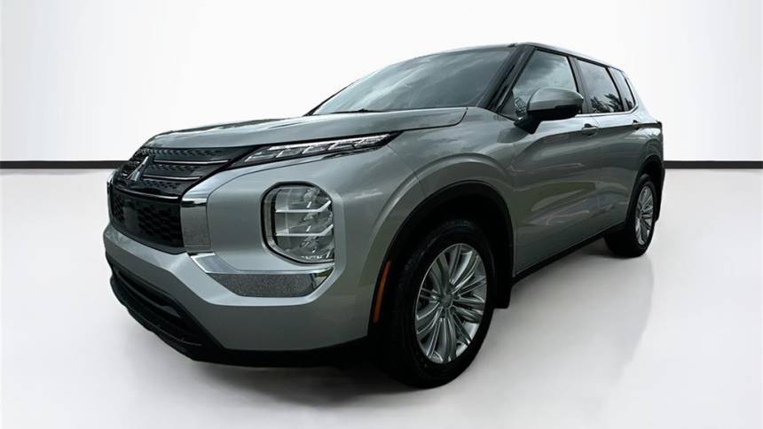 2024 Mitsubishi Outlander ES — SUV — 22,208 mi — West Palm Beach, FL