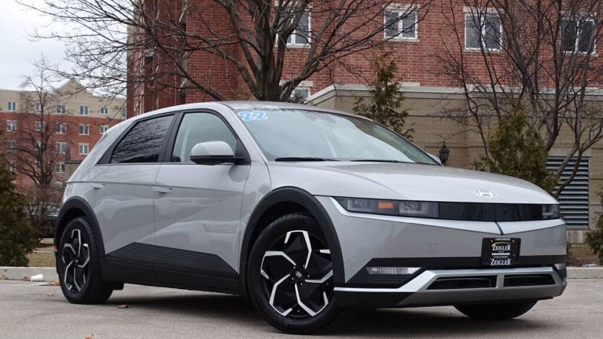 2022 Hyundai IONIQ 5 SE — SUV — 10,386 mi — Lincolnwood, IL