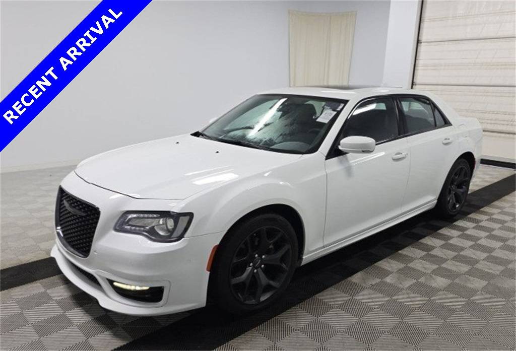 2022 Chrysler 300 Touring L — Sedan — 56,909 mi — Lincolnwood, IL