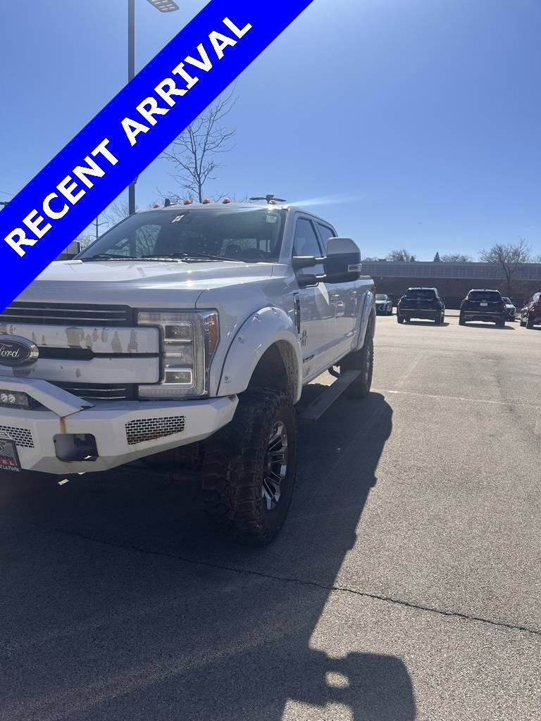 2019 Ford Super Duty F-250 Lariat — Pickup Truck — 62,397 mi — Lincolnwood, IL