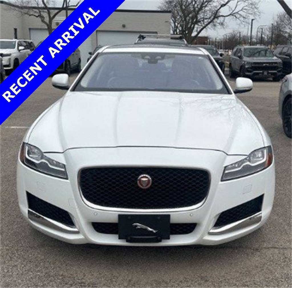 2017 Jaguar XF Premium — Sedan — 76,073 mi — Lincolnwood, IL