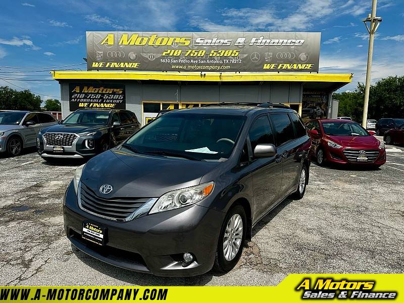 2014 Toyota Sienna XLE — Minivan — 147,852 mi — San Antonio, TX