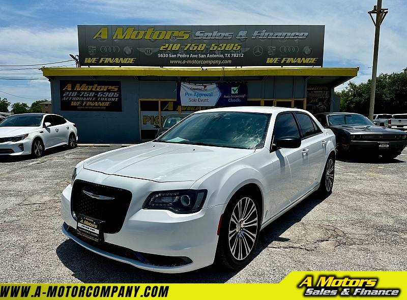2019 Chrysler 300 Touring — Sedan — 114,863 mi — San Antonio, TX