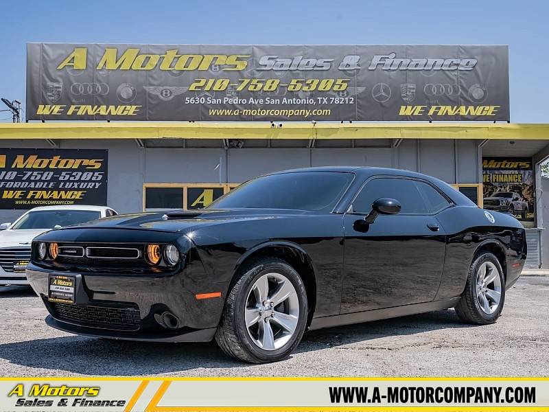 2020 Dodge Challenger SXT — Coupe — 59,115 mi — San Antonio, TX