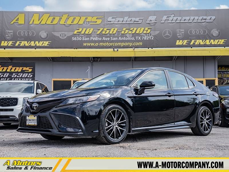 2022 Toyota Camry SE — Sedan — 71,804 mi — San Antonio, TX