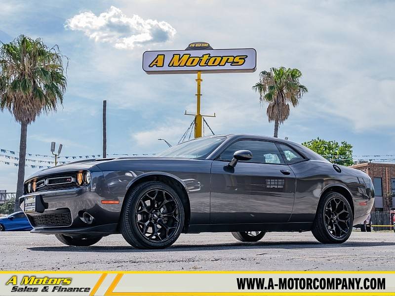 2017 Dodge Challenger R/T — Coupe — 100,918 mi — San Antonio, TX