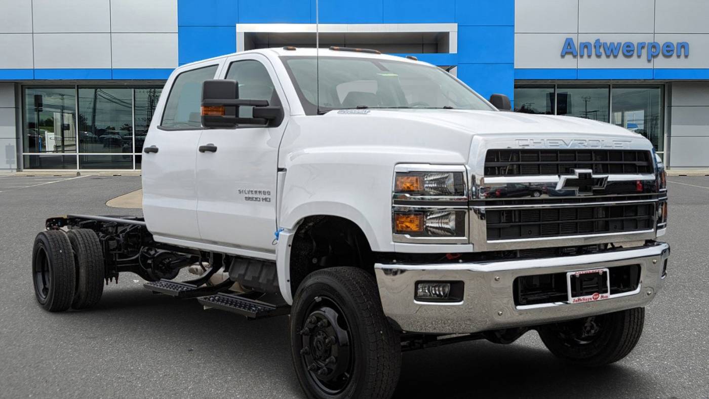 2023 Chevrolet Silverado MD Work Truck — Chassis Cab Truck — 15 mi — Eldersburg, MD