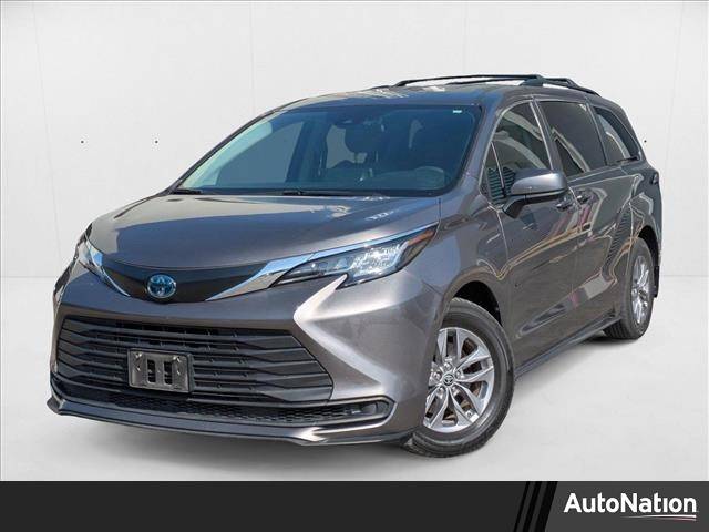 2022 Toyota Sienna LE — Minivan — 42,092 mi — San Antonio, TX