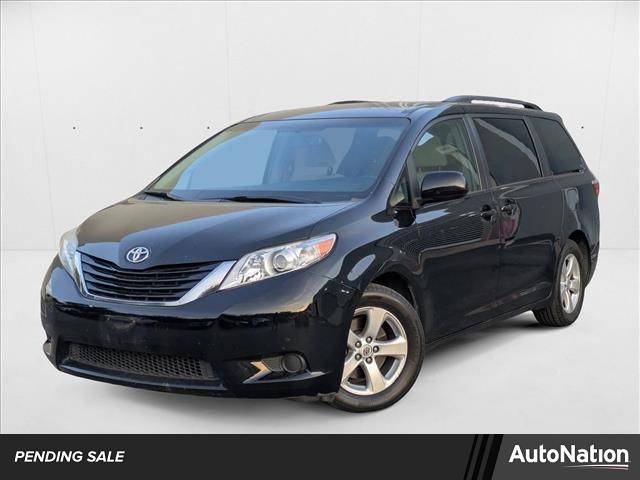 2015 Toyota Sienna LE — Minivan — 126,692 mi — San Antonio, TX