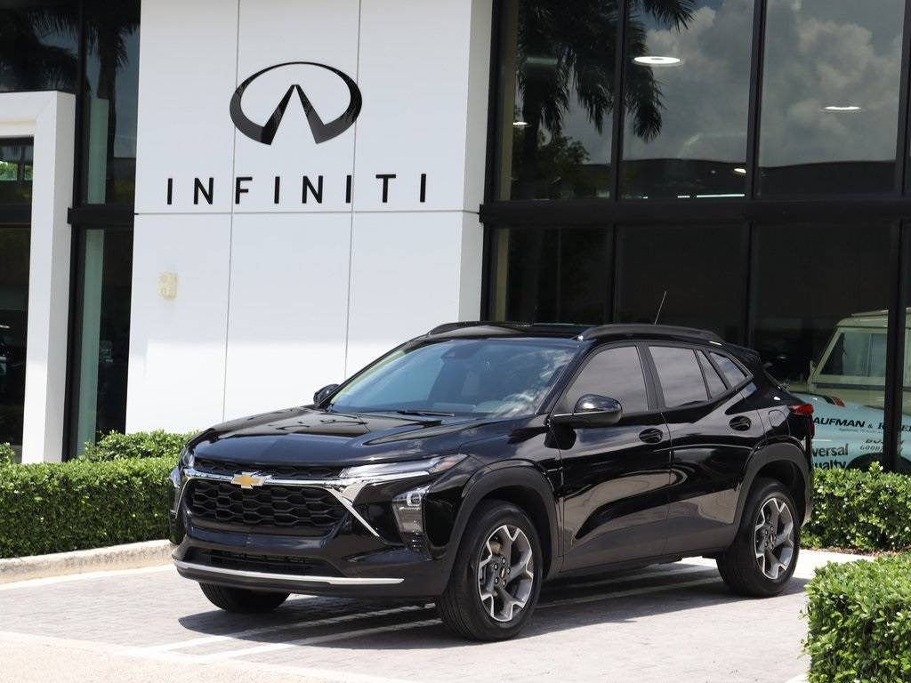 2025 Chevrolet Trax LT — SUV — 6,554 mi — Doral, FL