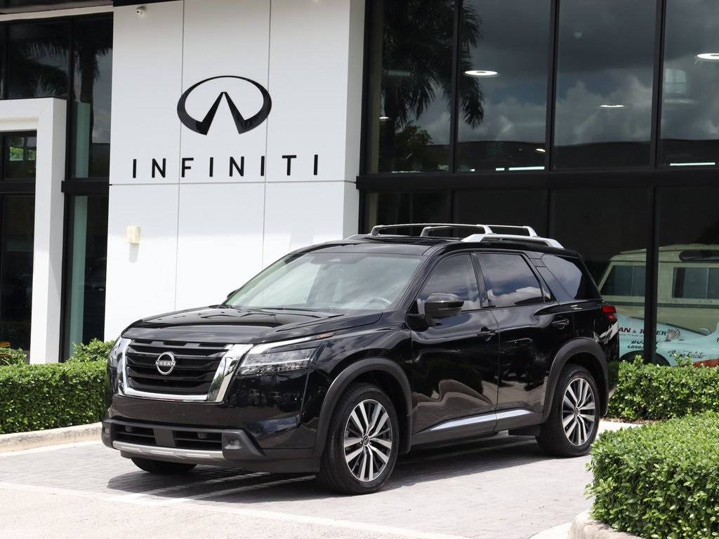 2022 Nissan Pathfinder Platinum — SUV — 32,872 mi — Doral, FL