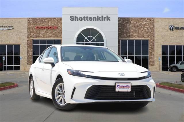 2025 Toyota Camry Hybrid LE — Sedan — 15,892 mi — Prosper, TX