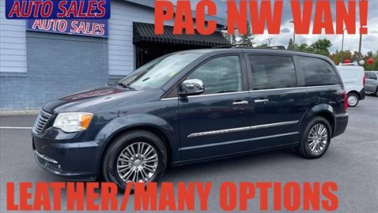 2014 Chrysler Town & Country Touring-L — Minivan — 135,260 mi — Milwaukie, OR