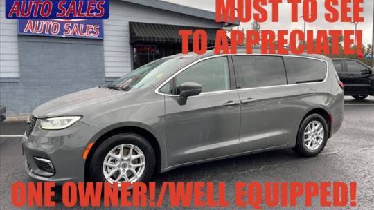 2022 Chrysler Pacifica Touring L — Minivan — 77,445 mi — Milwaukie, OR