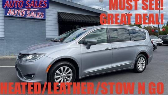 2019 Chrysler Pacifica Touring L — Minivan — 72,696 mi — Milwaukie, OR