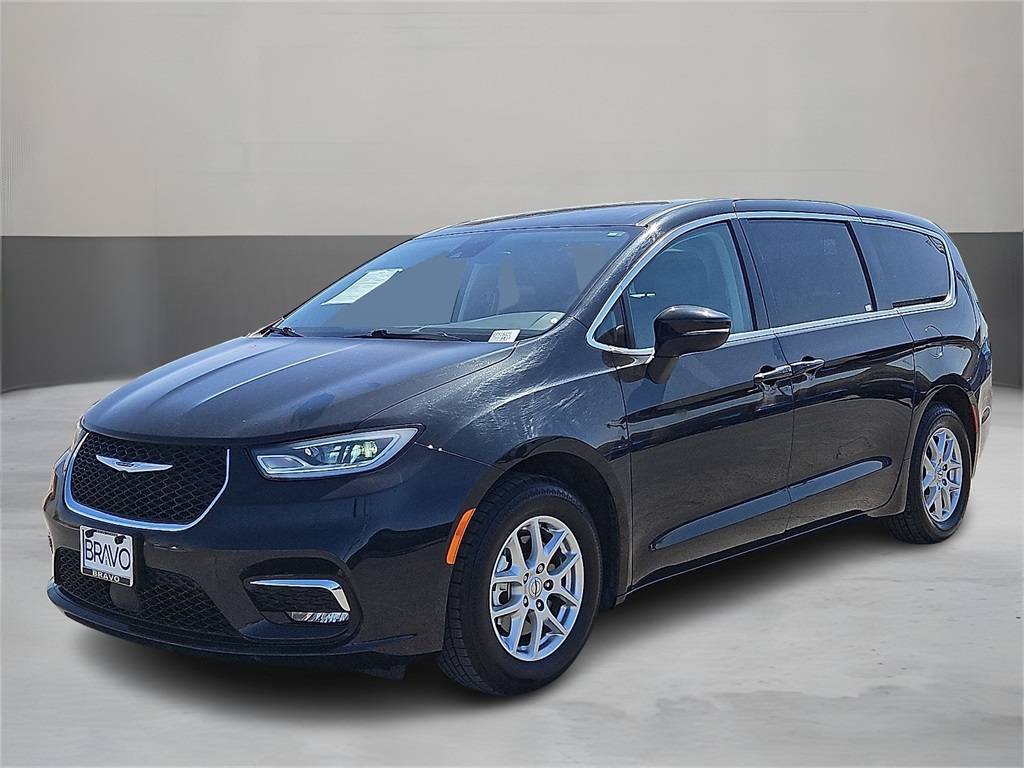 2023 Chrysler Pacifica Touring L — Minivan — 65,940 mi — El Paso, TX