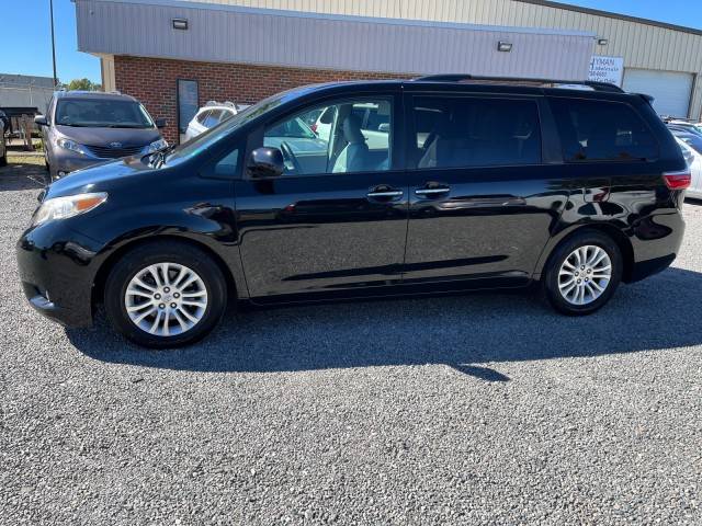 2015 Toyota Sienna XLE — Minivan — 83,891 mi — Ashland, VA