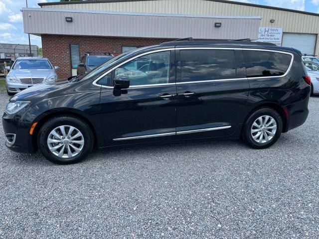 2017 Chrysler Pacifica Touring L — Minivan — 146,120 mi — Ashland, VA