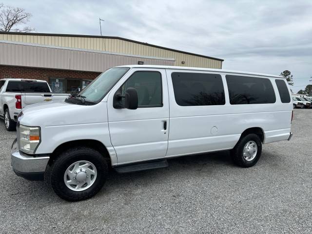 2010 Ford Econoline Wagon E-350 Super Duty XL