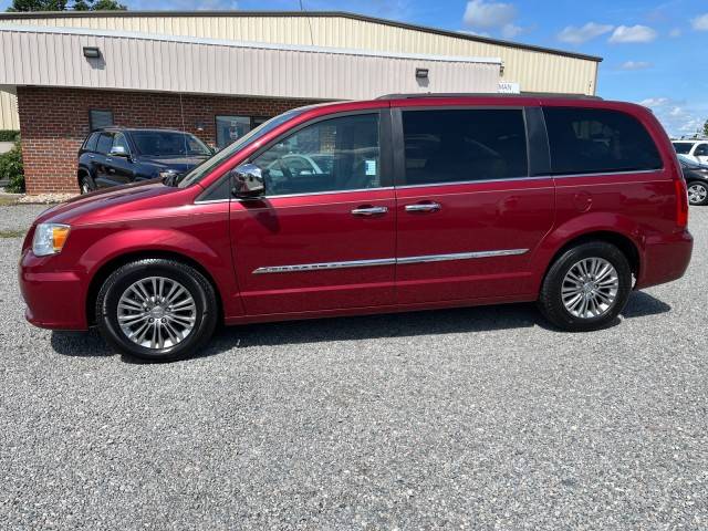 2016 Chrysler Town & Country Touring-L — Minivan — 113,581 mi — Ashland, VA