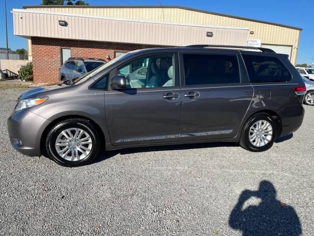 2013 Toyota Sienna XLE — Minivan — 112,475 mi — Ashland, VA