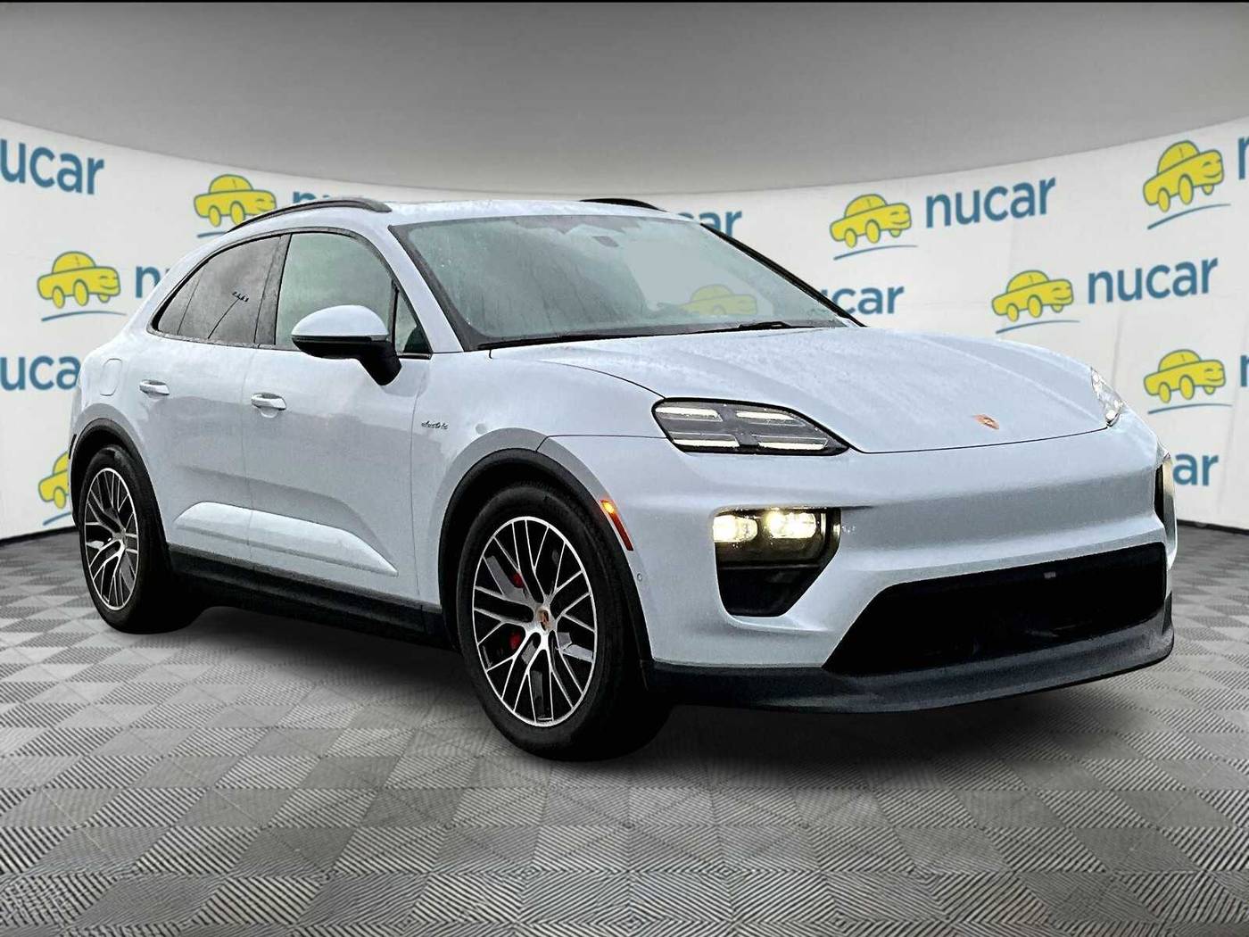 2025 Porsche Macan Electric 4S Electric — SUV — 2,609 mi — Woburn, MA