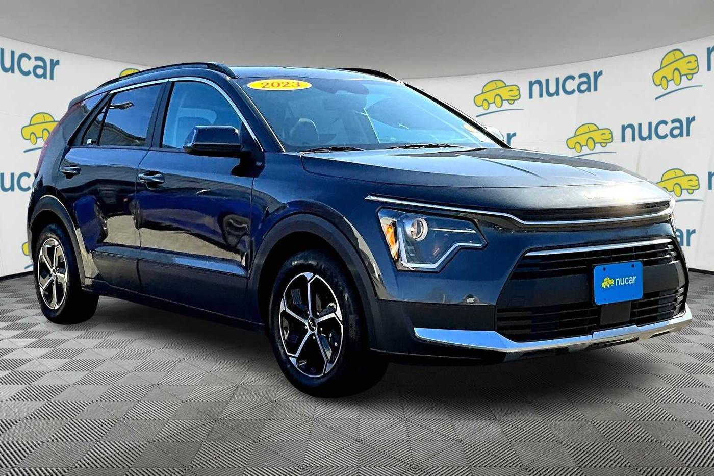 2023 Kia Niro Plug-In Hybrid EX — SUV — 17,639 mi — Woburn, MA