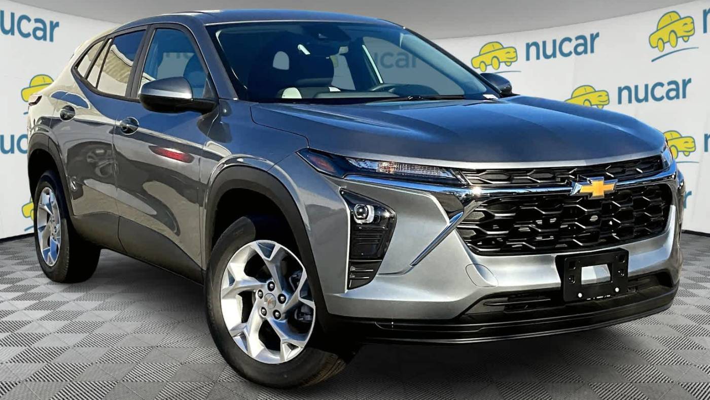 2025 Chevrolet Trax LS — SUV — 1,778 mi — Woburn, MA