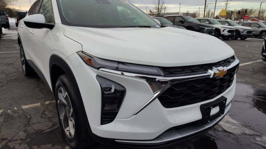 2024 Chevrolet Trax LT — SUV — 7,449 mi — Lowell, MA