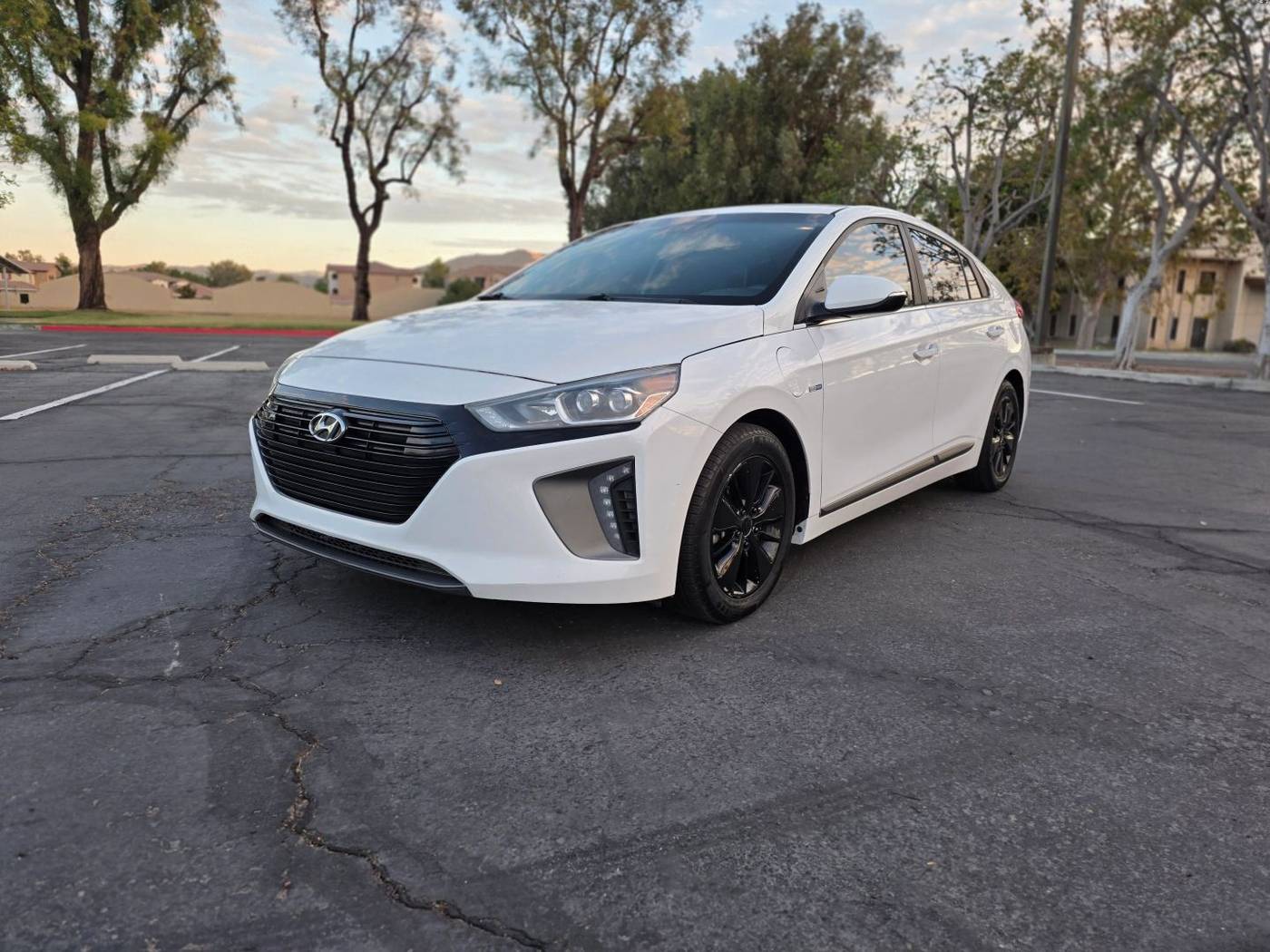 2018 Hyundai Ioniq Plug-In Hybrid Limited — Hatchback — 97,381 mi — Riverside, CA