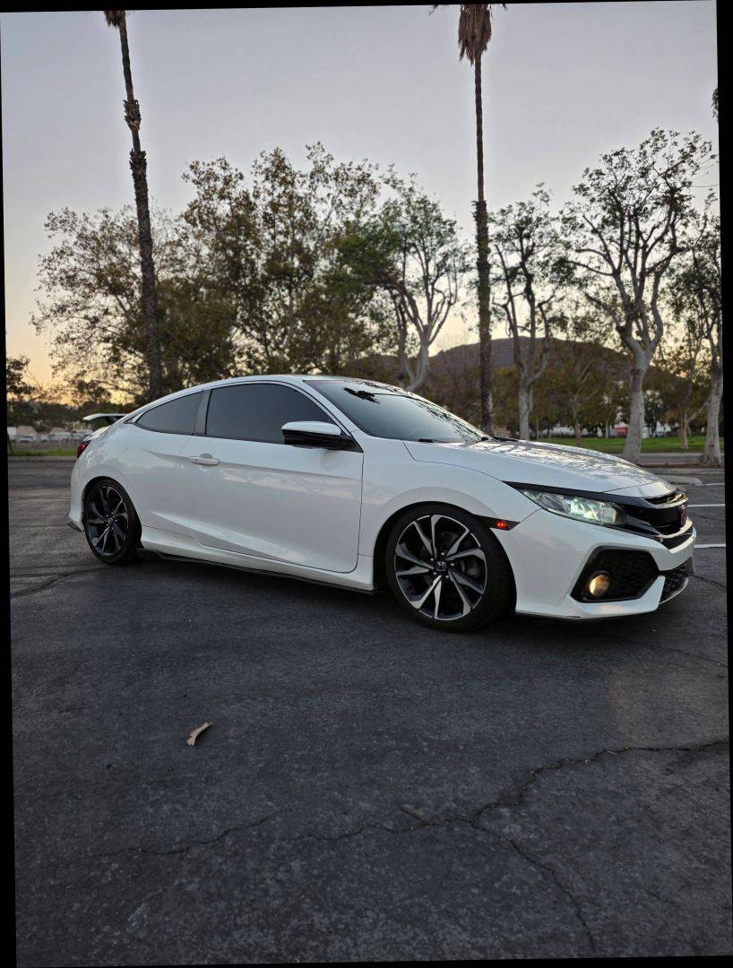 2017 Honda Civic Si — Coupe — 72,820 mi — Riverside, CA