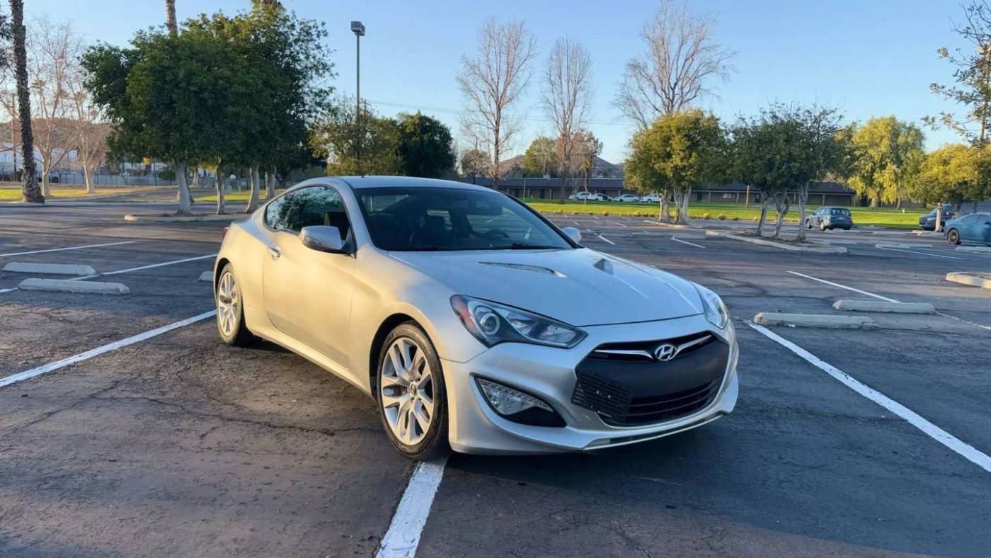 2013 Hyundai Genesis Coupe 3.8 Grand Touring — Coupe — 74,600 mi — Riverside, CA