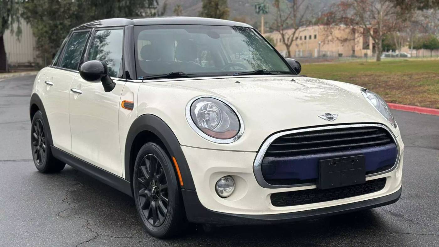 2016 MINI Hardtop Cooper — Hatchback — 74,549 mi — Riverside, CA