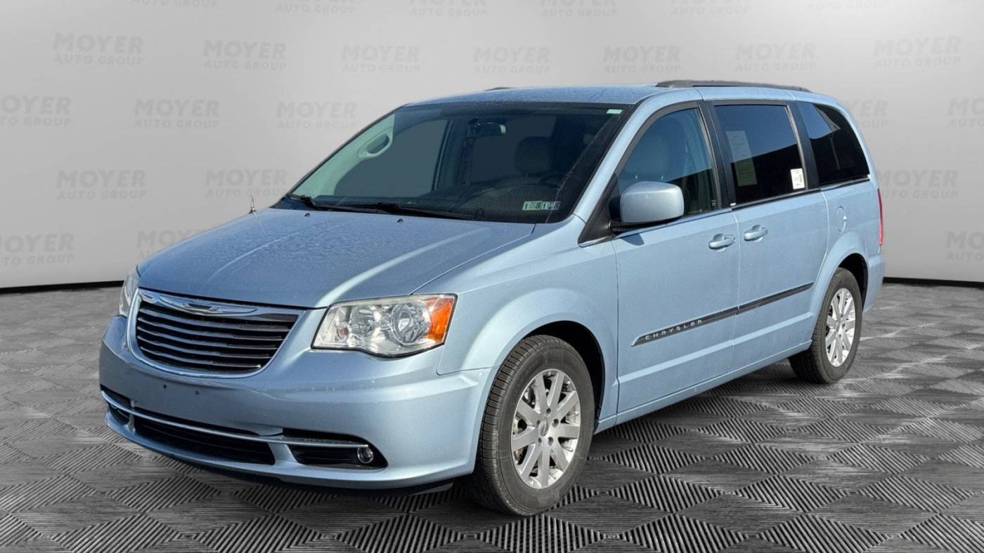 2013 Chrysler Town & Country Touring — Minivan — 79,278 mi — Lebanon, PA