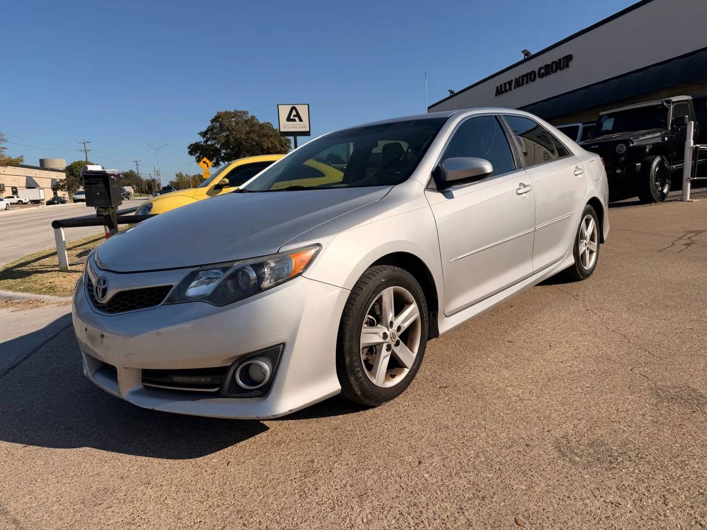 2013 Toyota Camry SE — Sedan — 111,402 mi — Addison, TX