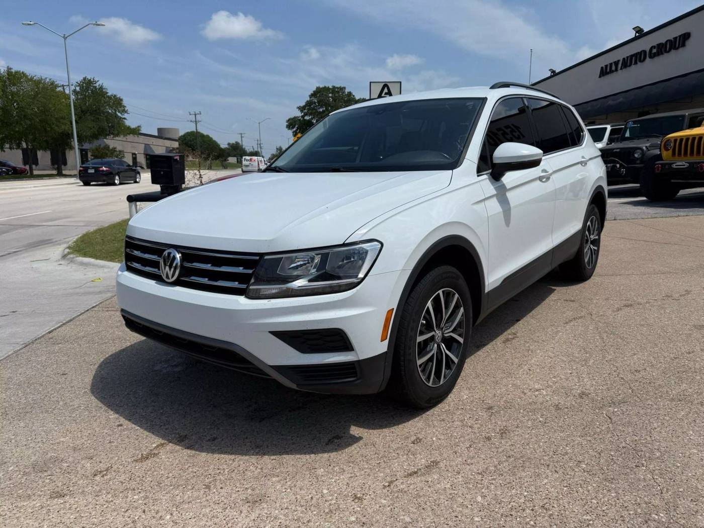 2019 Volkswagen Tiguan SE — SUV — 84,234 mi — Addison, TX