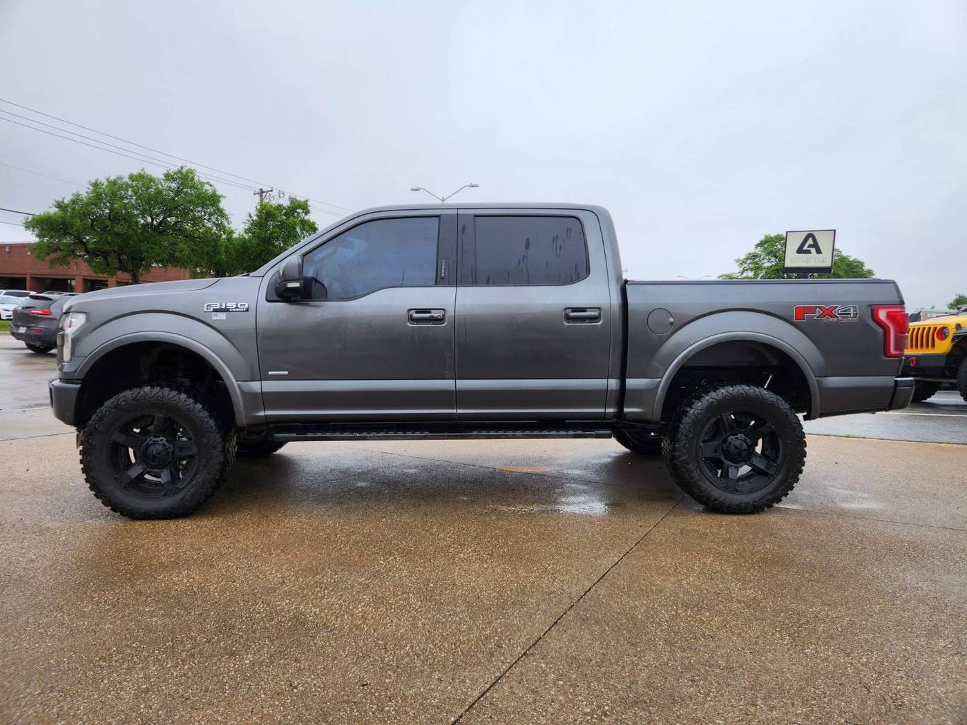 2017 Ford F-150 Lariat — Pickup Truck — 116,615 mi — Addison, TX