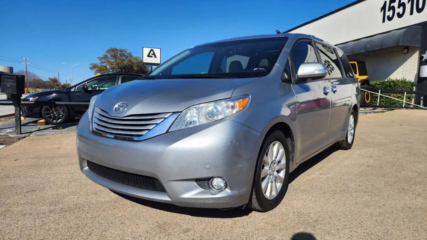 2013 Toyota Sienna Limited — Minivan — 116,740 mi — Addison, TX