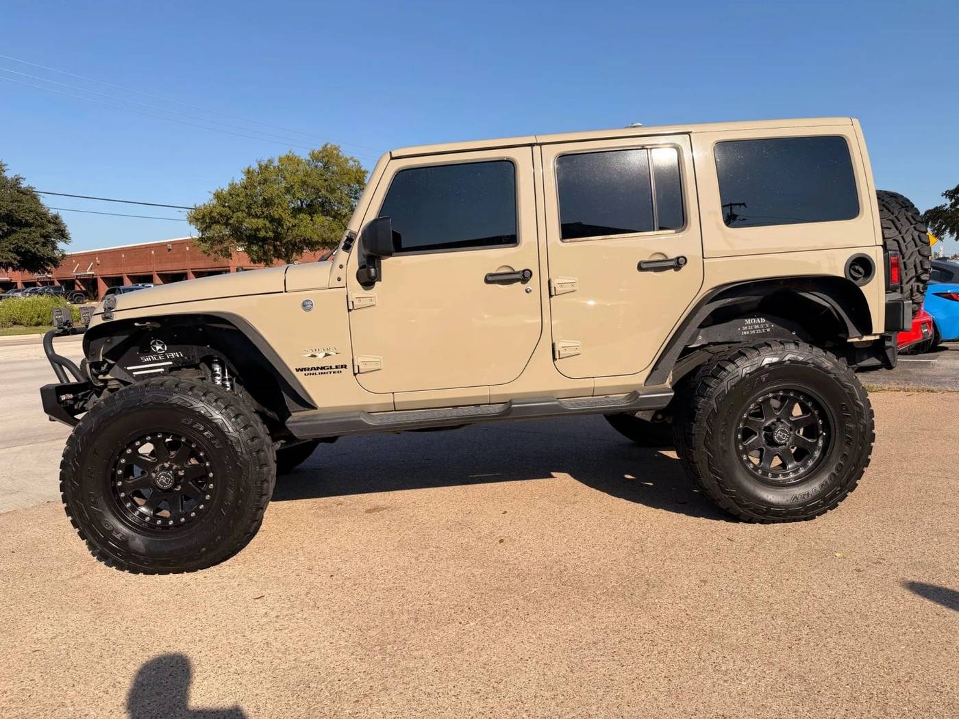 2017 Jeep Wrangler Sahara — SUV — 105,543 mi — Addison, TX