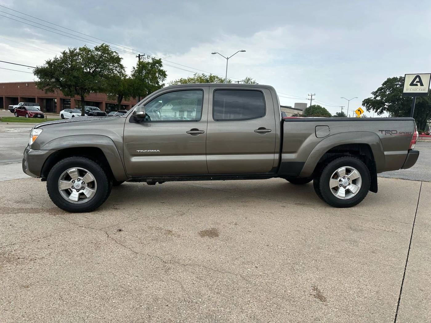 2015 Toyota Tacoma Base — Pickup Truck — 76,065 mi — Addison, TX