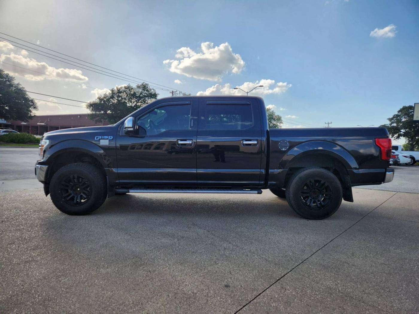 2018 Ford F-150 XLT — Pickup Truck — 77,152 mi — Addison, TX