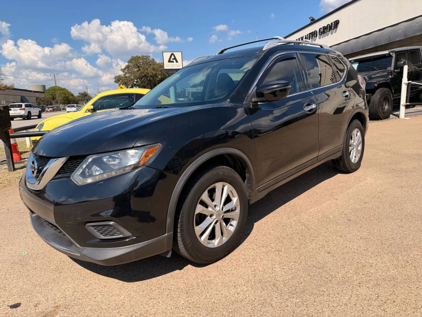 2016 Nissan Rogue SV — SUV — 114,337 mi — Addison, TX