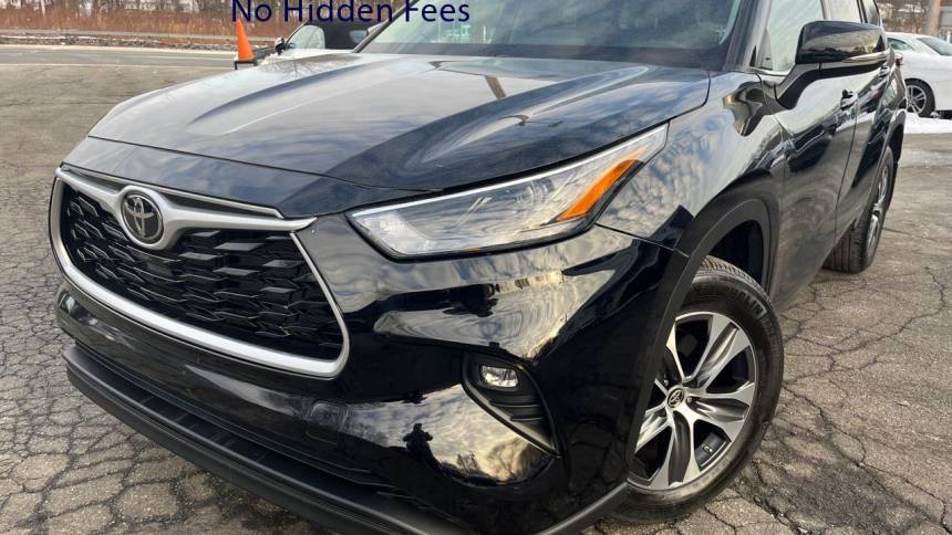 2022 Toyota Highlander XLE — SUV — 21,910 mi — West Nyack, NY