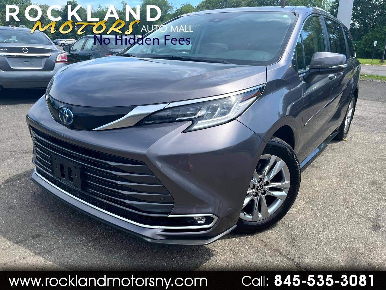 2022 Toyota Sienna Limited — Minivan — 48,103 mi — West Nyack, NY
