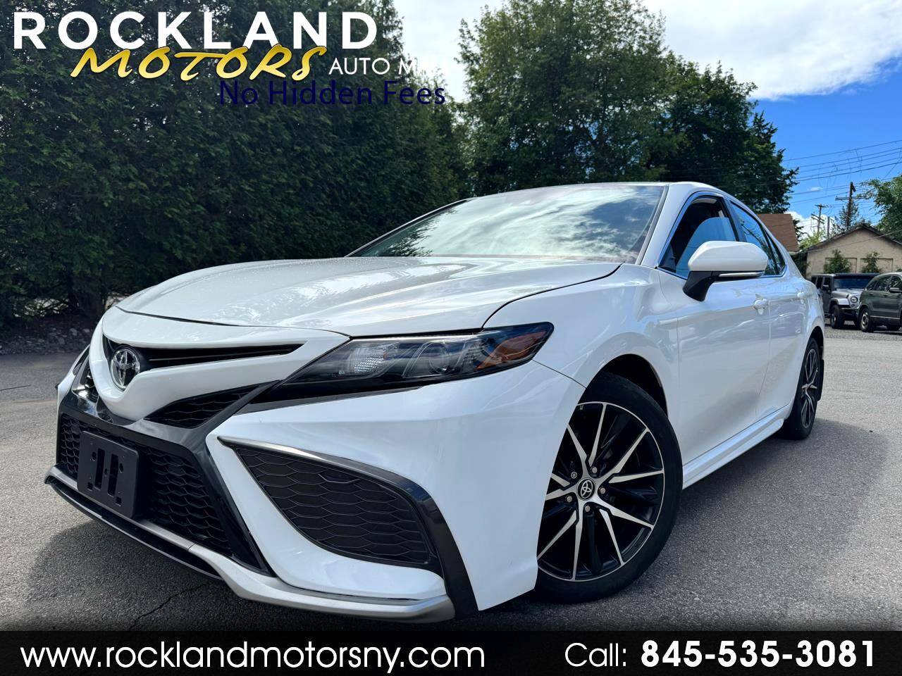 2023 Toyota Camry SE — Sedan — 25,463 mi — West Nyack, NY
