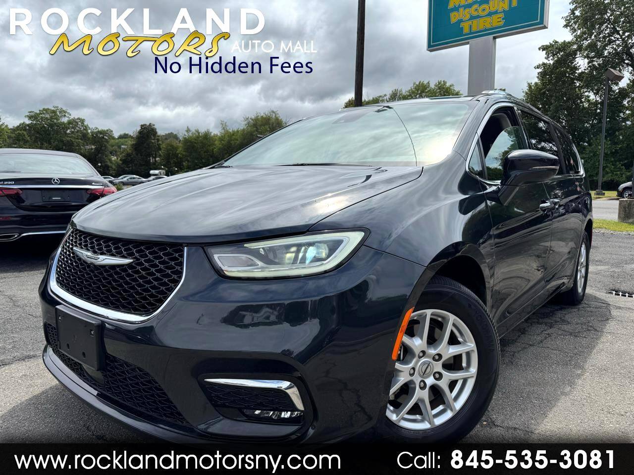 2021 Chrysler Pacifica Touring L — Minivan — 28,719 mi — West Nyack, NY